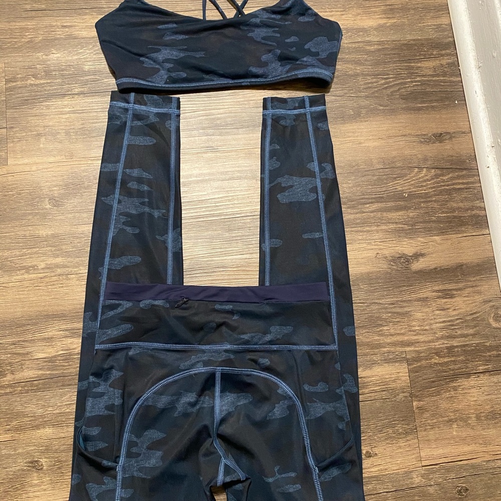 🔥RARE🔥Lululemon blue camo set EUC - Picture 3 of 4